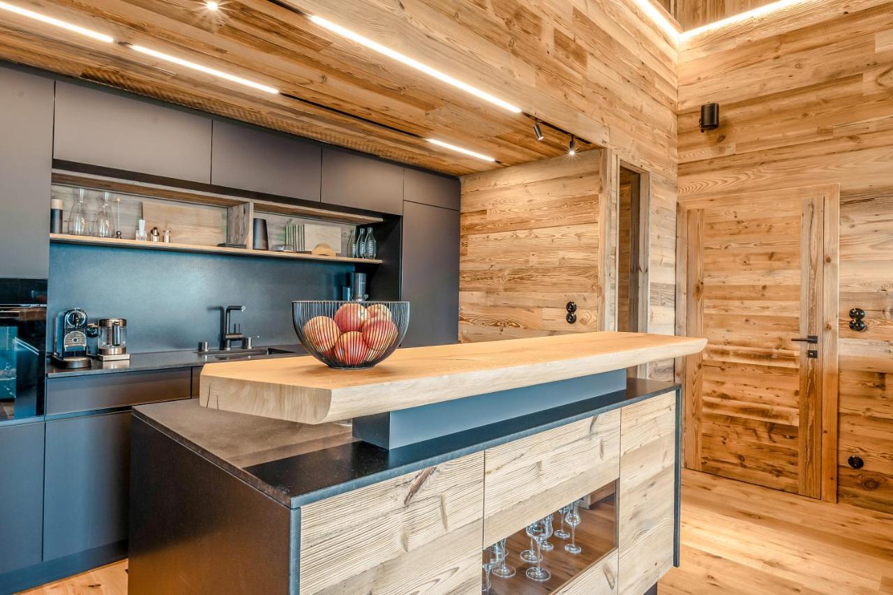 Brandlalm Chalets Gundisch Ruang foto