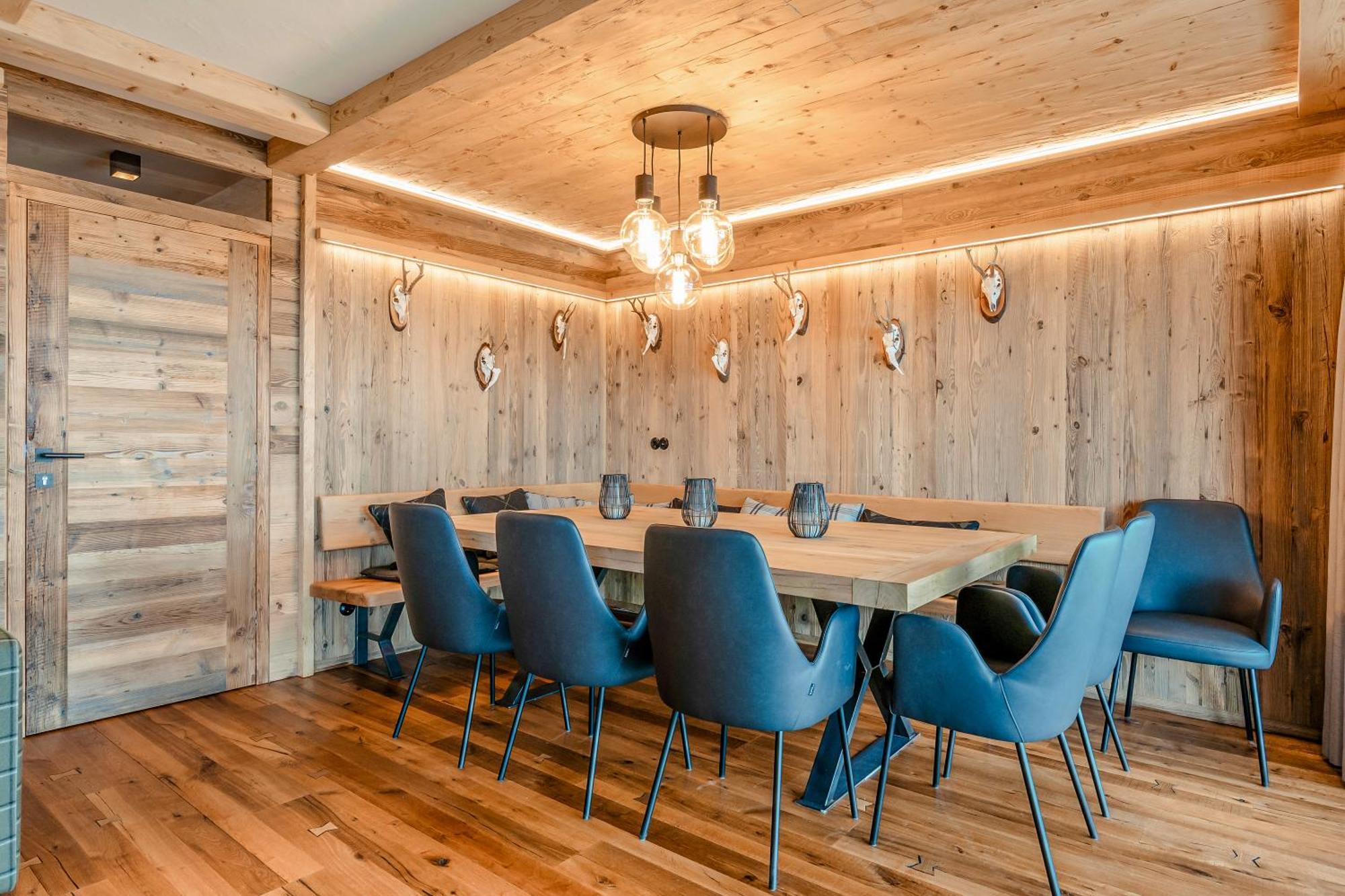 Brandlalm Chalets Gundisch Ruang foto