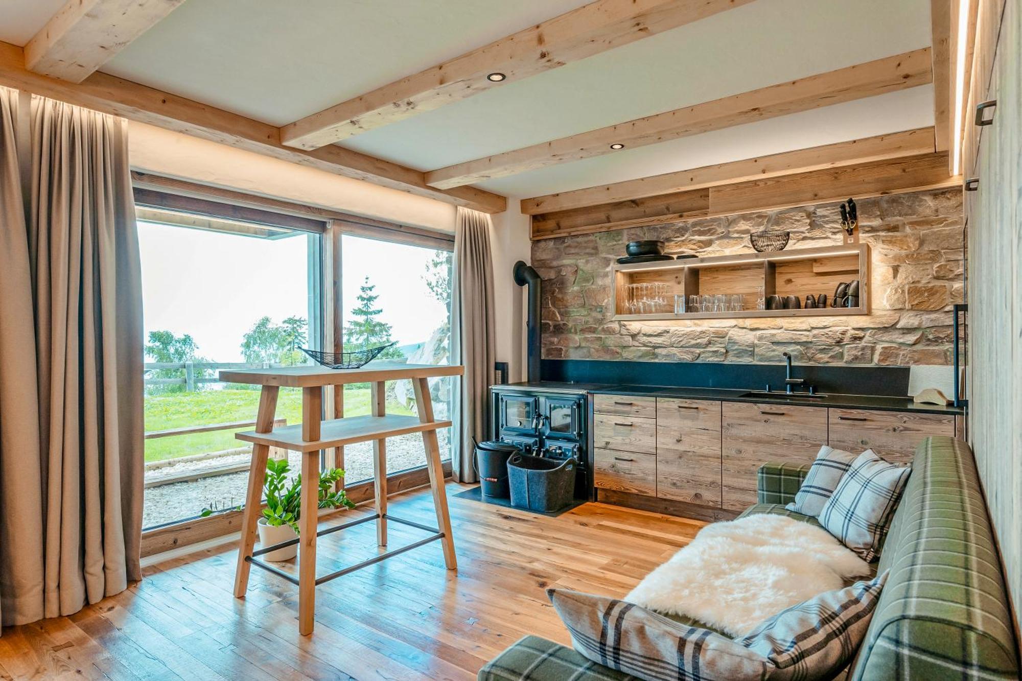Brandlalm Chalets Gundisch Ruang foto