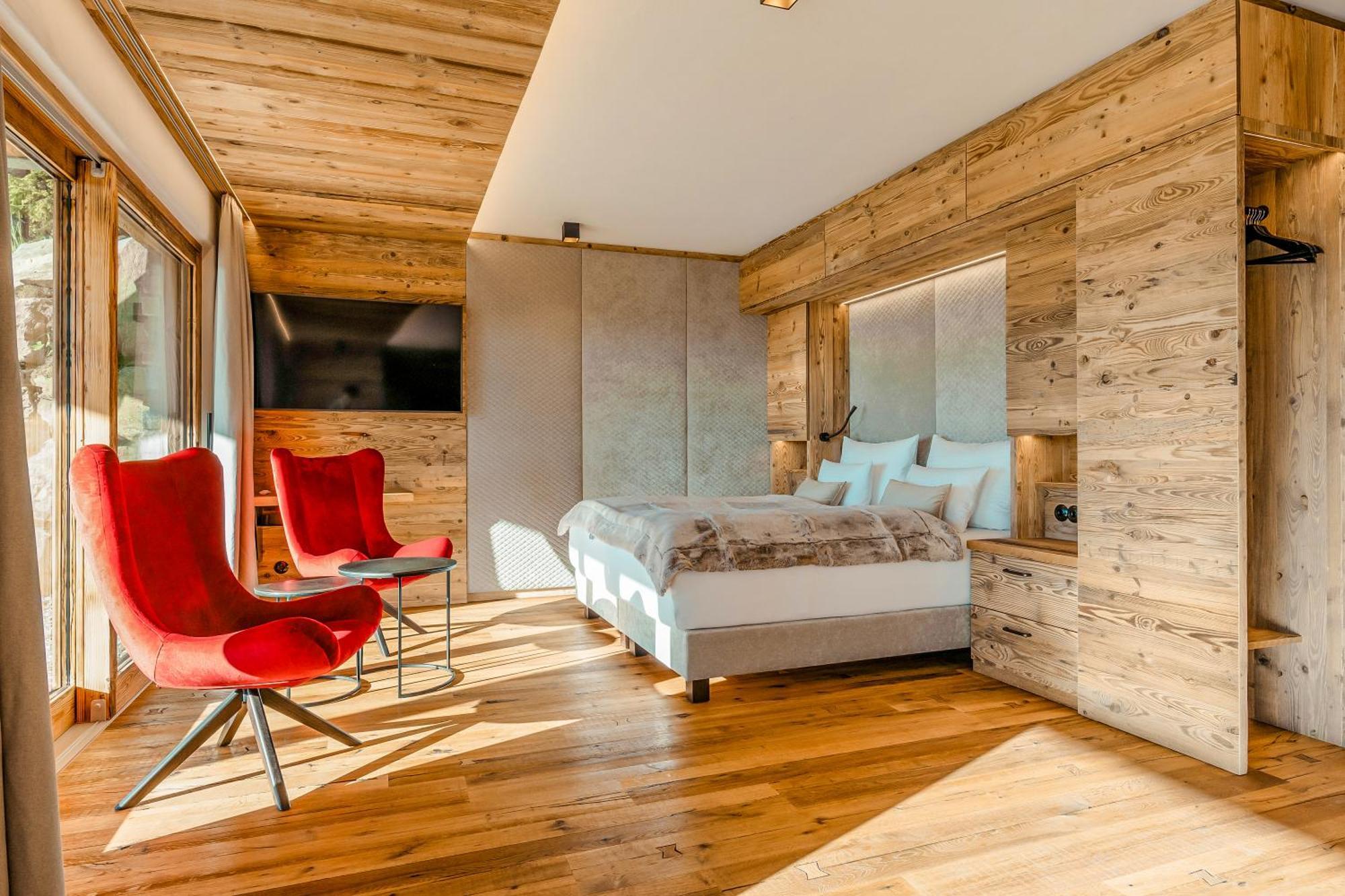 Brandlalm Chalets Gundisch Ruang foto